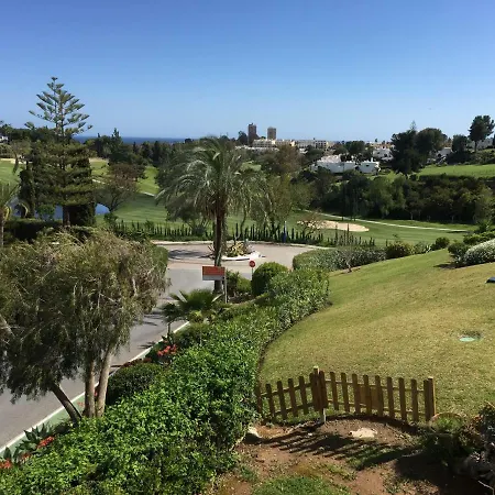 Fascinating & Luxurious Golf,mountain & Garden View Porto Banus Ferienhaus Marbella