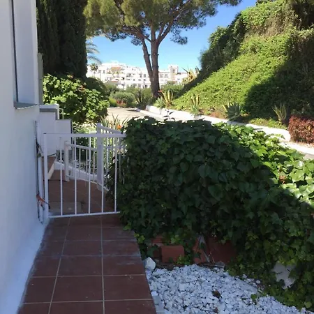 Fascinating & Luxurious Golf,mountain & Garden View Porto Banus Ferienhaus